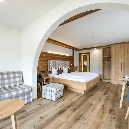 Hotel Garni Schellenberg Oberstdorf Buitenkant foto
