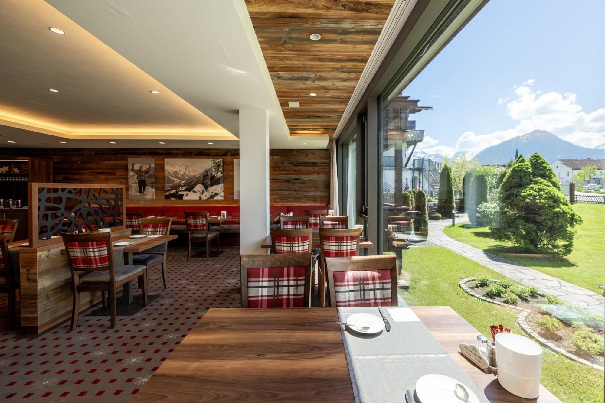 Hotel Garni Schellenberg 4*
